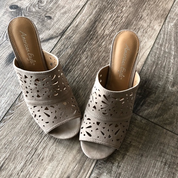 AE HEELED SLIP ONS - Picture 1 of 5